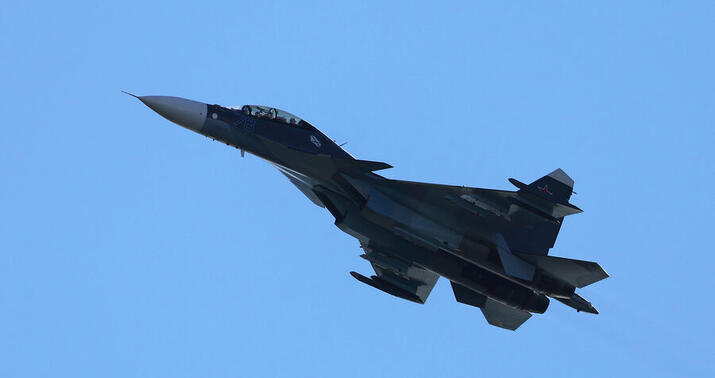 Rus qırıcılar Kazan səmasında Si Cinpini müşayiət etdi -