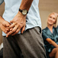 Bakıda qudalar arasında dava: Nişan pozuldu, pul borcu mübahisəyə səbəb oldu –