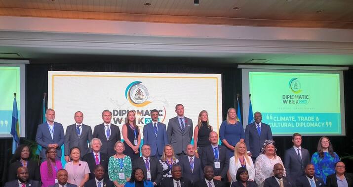 Azərbaycan səfiri Baham Adalarında keçirilən tədbirdə COP29-la bağlı çıxış etdi