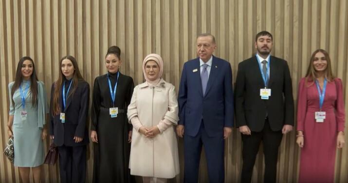 Əminə Ərdoğan Mehriban Əliyeva ilə bir arada