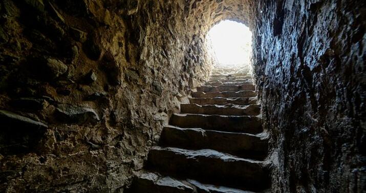 Bağ evi aldılar: Həyətdə bunker tapıldı -