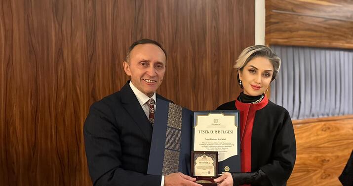 Gülnarə Xəlilova "Əhməd Cavad" medalı ilə təltif edildi -