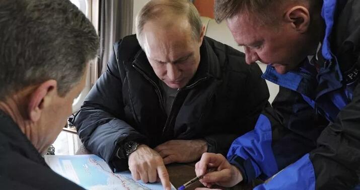 Putinin gizli xəritəsi: Qonşu ölkəni üç yerə böldü