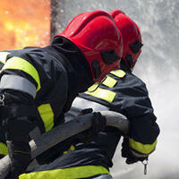 Cəlilabadda iki mərtəbəli ev yandı