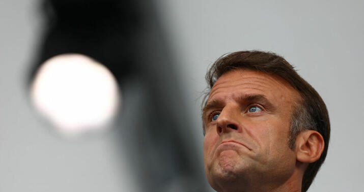 Fransada hökumətin istefası Makrona belə təsir edəcək