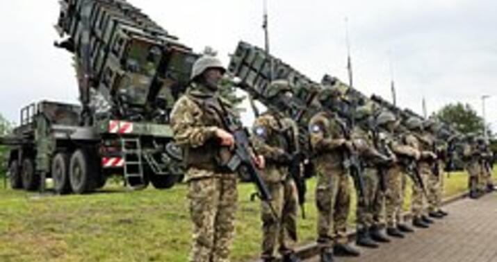 Zelenski Qərbi qınadı -