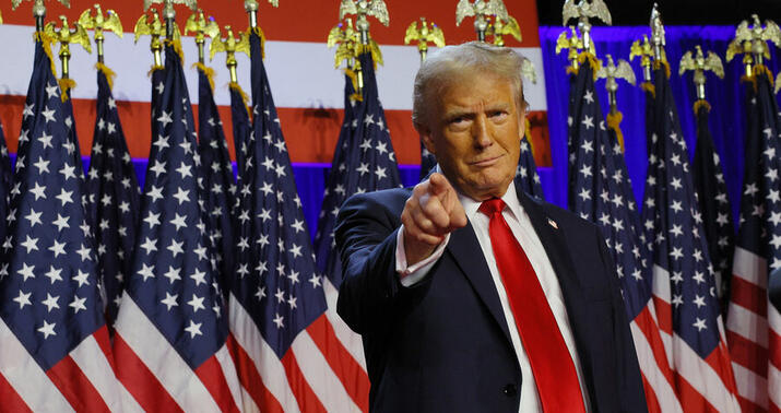 Tramp "Bitcoin" sahiblərini təbrik etdi