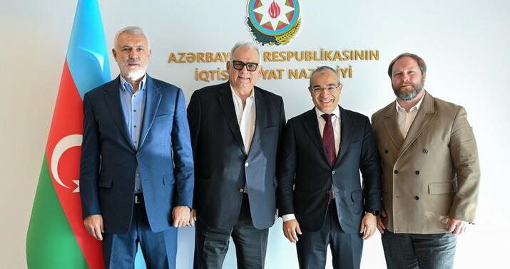 Mikayıl Cabbarov Dünya Güləş Birliyinin prezidenti ilə görüşdü