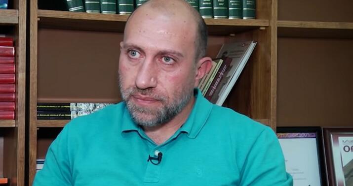 İki həftə öncə İrəvandan Bakıya uçan təyyarədə... - Badalyan