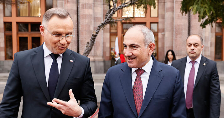 Polşa liderindən Paşinyana bahalı hədiyyə: