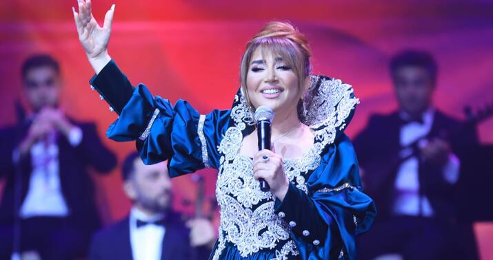 Şəhid anaları Elnarə Abdullayevanın konsertində -