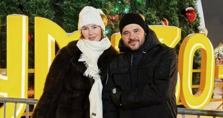 Emin xanımı ilə Moskvada -