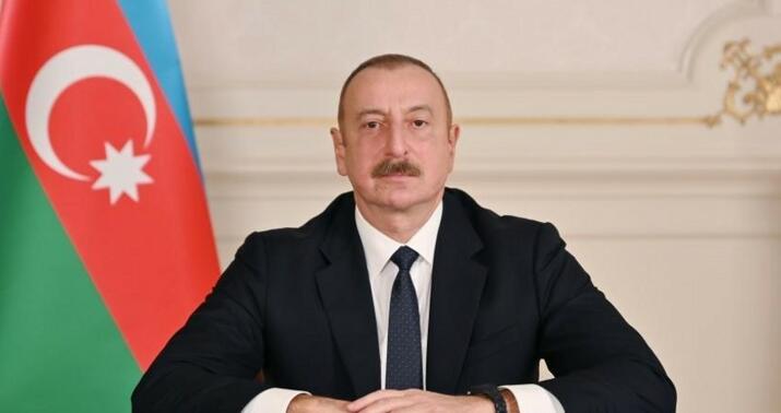 Tacikistan Prezidenti İlham Əliyevi təbrik etdi