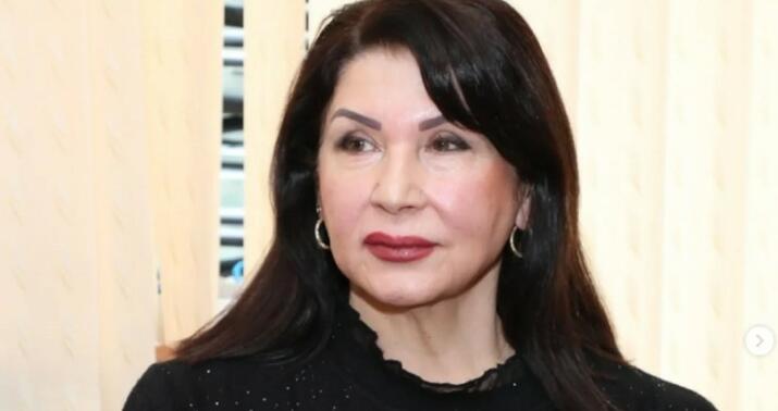 Tanınmış aparıcı Məkkədə -