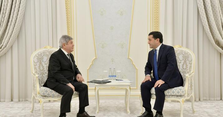 Özbəkistan XİN rəhbəri Azərbaycan səfiri ilə görüşdü