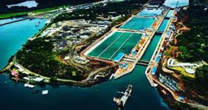 Trampın Panamadakı maraqları nədir? -