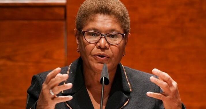 Los-Anceles meri yanğından bir həftə əvvəl büdcənin kəsilməsini tələb edib