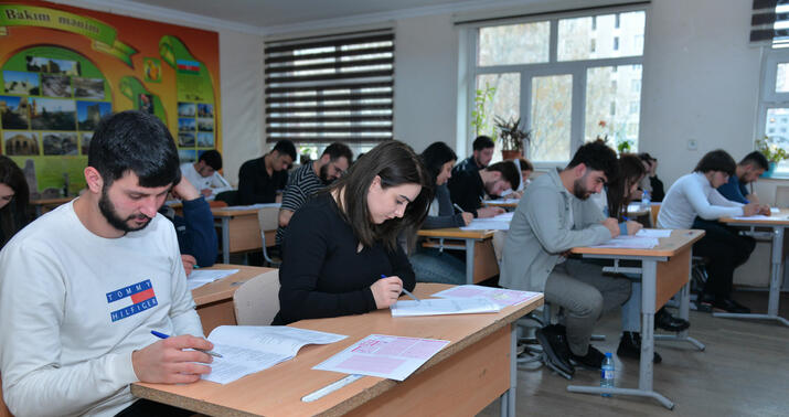 Bu gün eksternat imtahanları keçirildi -