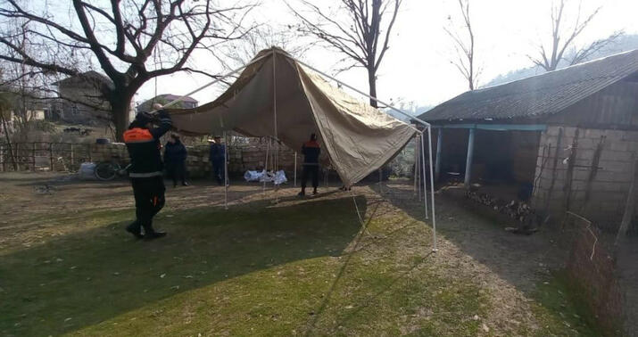 Evi yanan Lənkəran sakini üçün çadır quruldu -