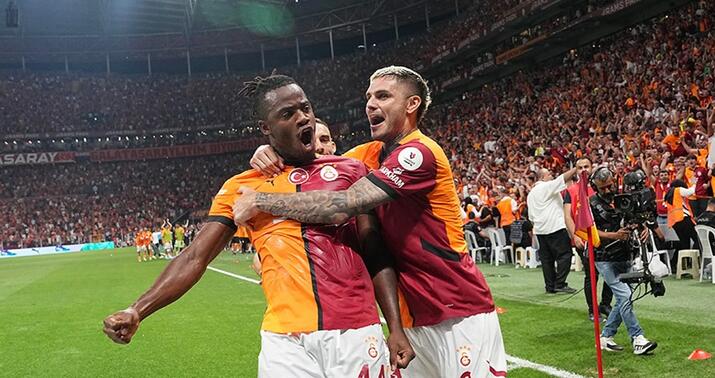 "Qalatasaray" hücumçusunu "Ayntraxt"a satdı