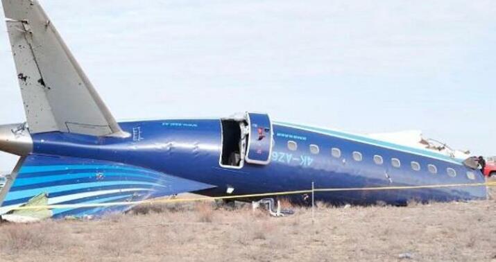 Aktauda aviaqəza yerində simvolik memorial yaradıldı -