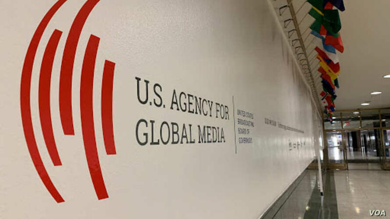 İlon Mask: “Azadlıq Radiosu” və “Amerikanın səsi” bağlanmalıdır