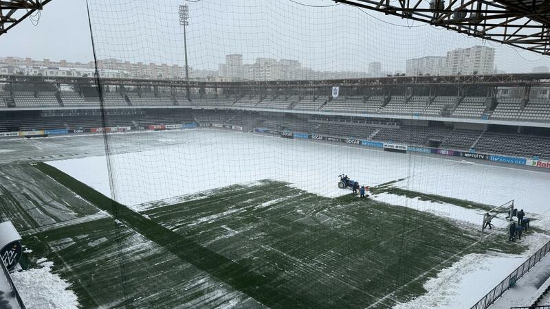 "Neftçi Arena" bugünkü oyuna hazırlanır –