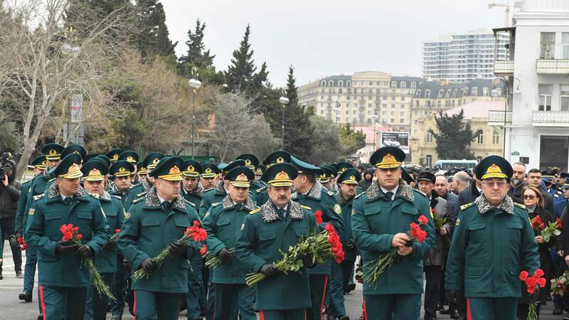 DSX-nin rəhbərliyi  “Ana harayı” abidəsini ziyarət etdi -