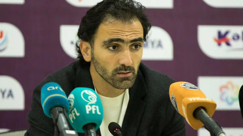 Vaqif Cavadov: “Ya baş məşqçi, ya da futbolçular getməlidir”