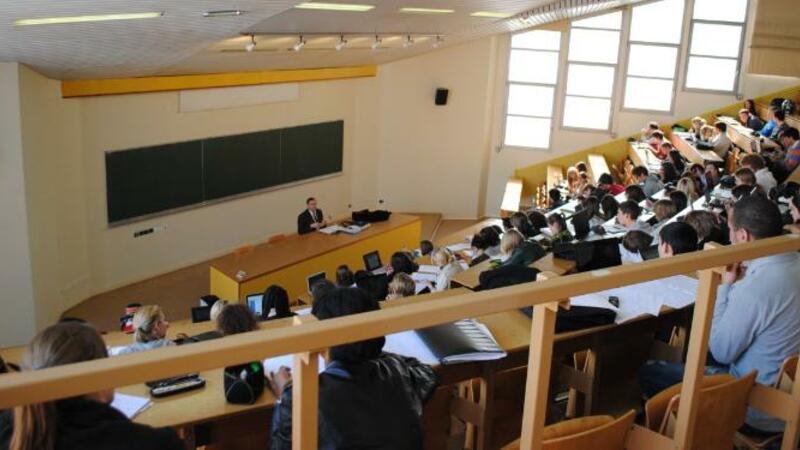 Təhsil müəssisələrində plandankənar monitorinqlər keçirilsin -