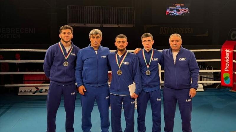 Azərbaycan boksçuları Macarıstanda 3 medal qazandı