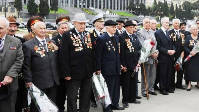 Üç yüz min döyüşçüdən cəmi 21 nəfəri sağ qalıb -