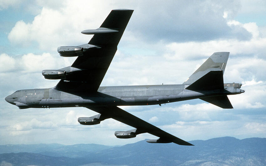 ABŞ Yaxın Şərqdəki bombardmançılarını əvəzlədi