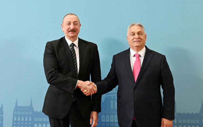 Prezident İlham Əliyev TDT-nin qeyri-rəsmi iclasında iştirak edir -
