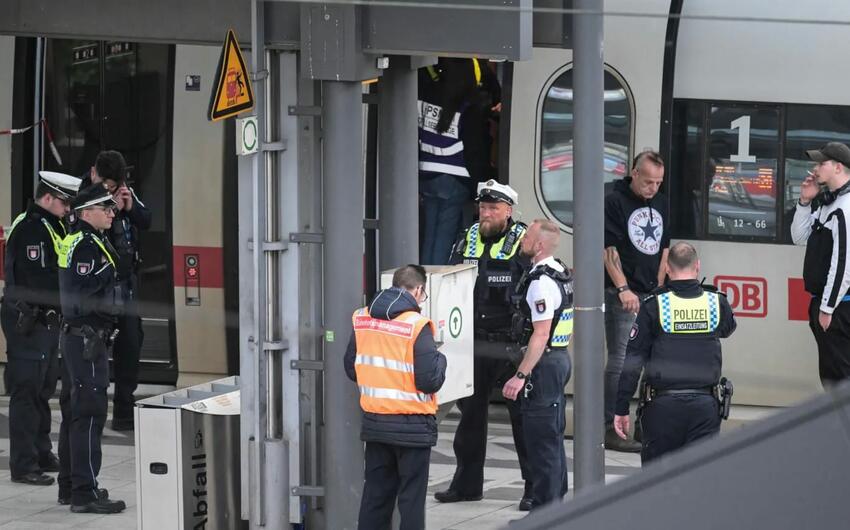 Hamburqda bıçaqla 18 nəfəri yaralayan qadın həbs edildi