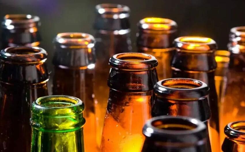 Səudiyyə Ərəbistanında 73 illik spirtli içki qadağası ləğv edilir