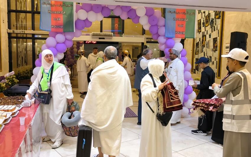 Həcc ziyarətinə gedən zəvvarların ilk qrupları Məkkə şəhərinə çatdılar -