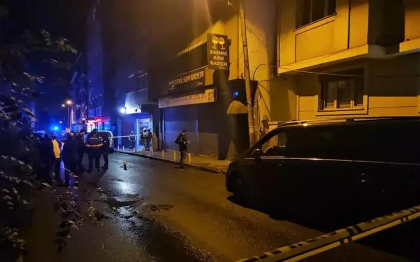 İstanbulda əyləncə məkanına qumbara atdılar -