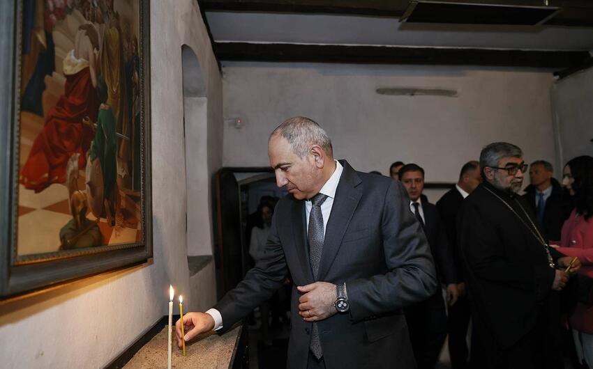 Paşinyan erməni kilsəsi barədə: