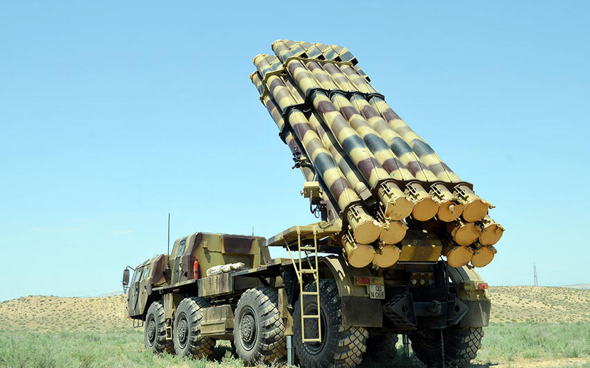 Raket və Artilleriya Qoşunlarının təlimi keçirildi -