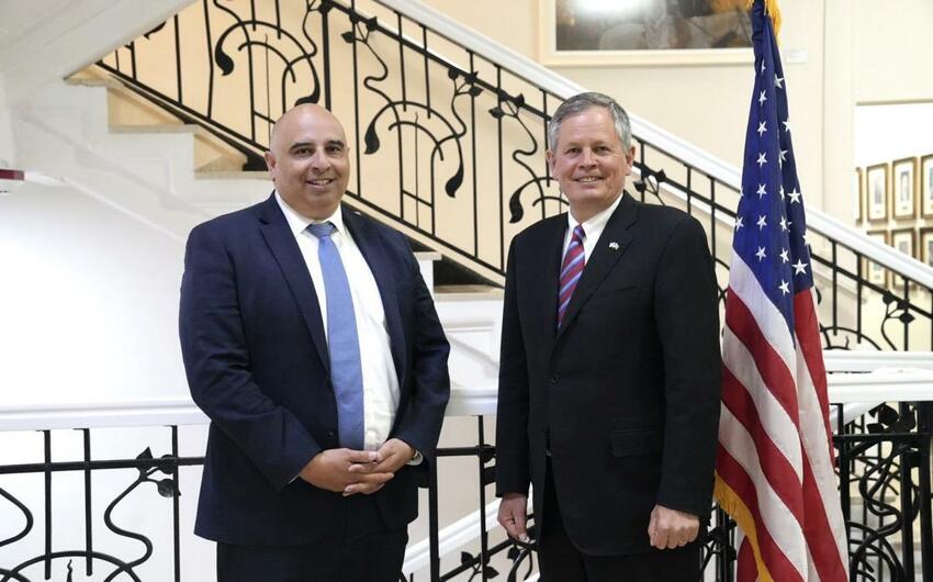 ABŞ senatoru Azərbaycana gəldi