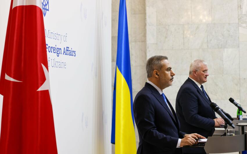 Türkiyə xarici işlər naziri: Ukraynanın NATO-ya üzvlüyü hələ də müzakirə mövzusudur