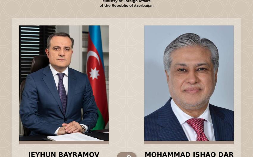 Ceyhun Bayramov pakistanlı həmkarı ilə danışdı