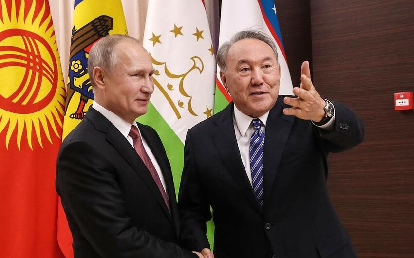 Nursultan Nazarbayev niyə Moskvada Putinlə görüşüb?