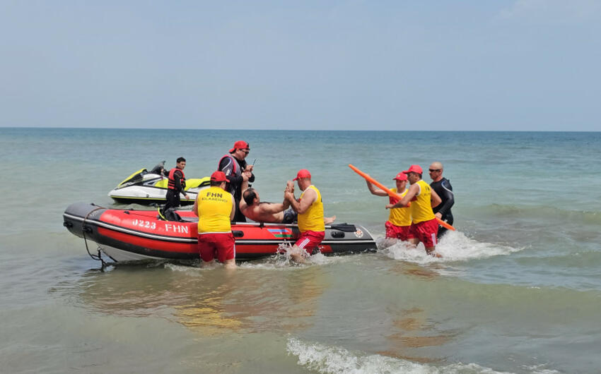 FHN Xəzər dənizində təlim keçirdi -