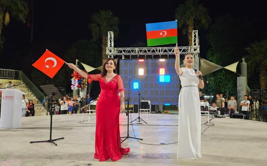 İzmirdə 28 May – Müstəqillik Günü münasibətilə konsert təşkil olundu -