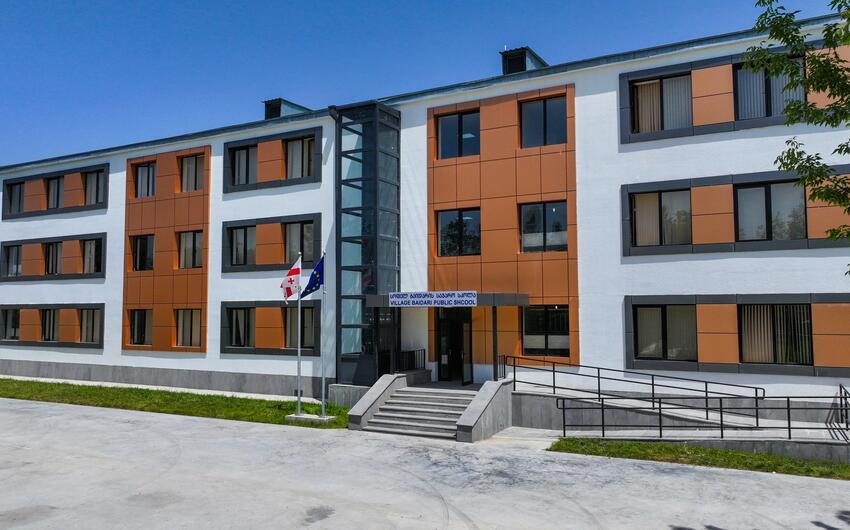 Gürcüstanda azərbaycandilli kənd məktəbi təmir-bərpa olundu