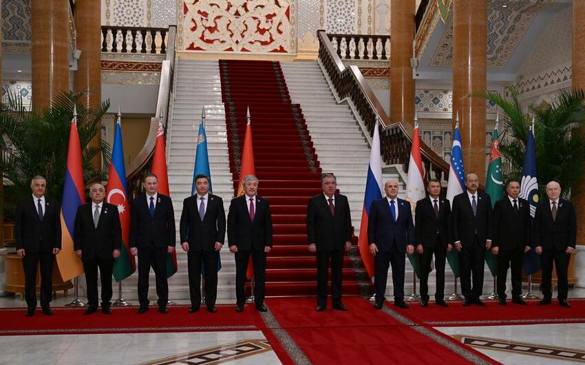 Əli Əsədov Emoməli Rəhmonla görüşdə iştirak etdi -