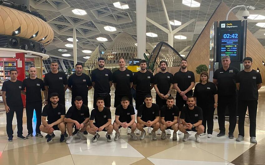 Azərbaycan millisi İsveçə 12 voleybolçu ilə yollandı -