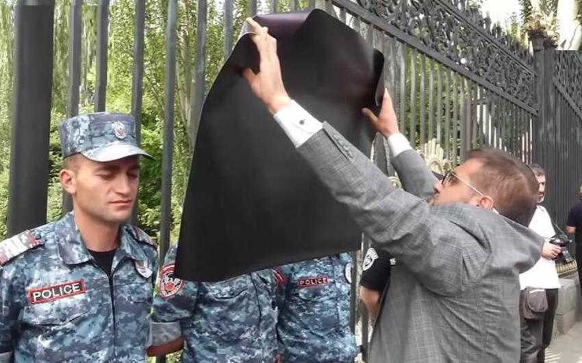 Valentina Matviyenko İrəvanda etirazla qarşılandı